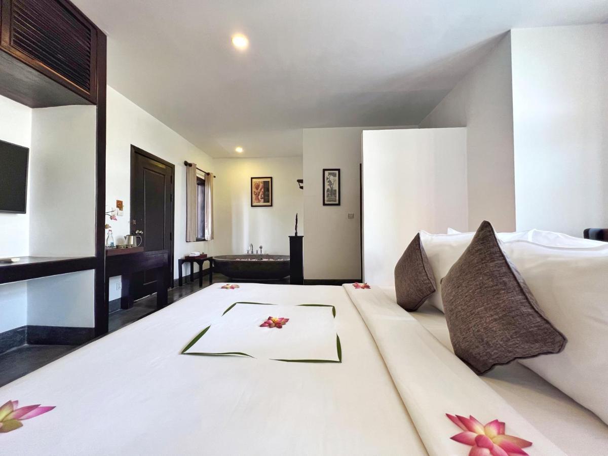 โรงแรม ลา โรส บล็องช์ บูทิก โฮเต็ล