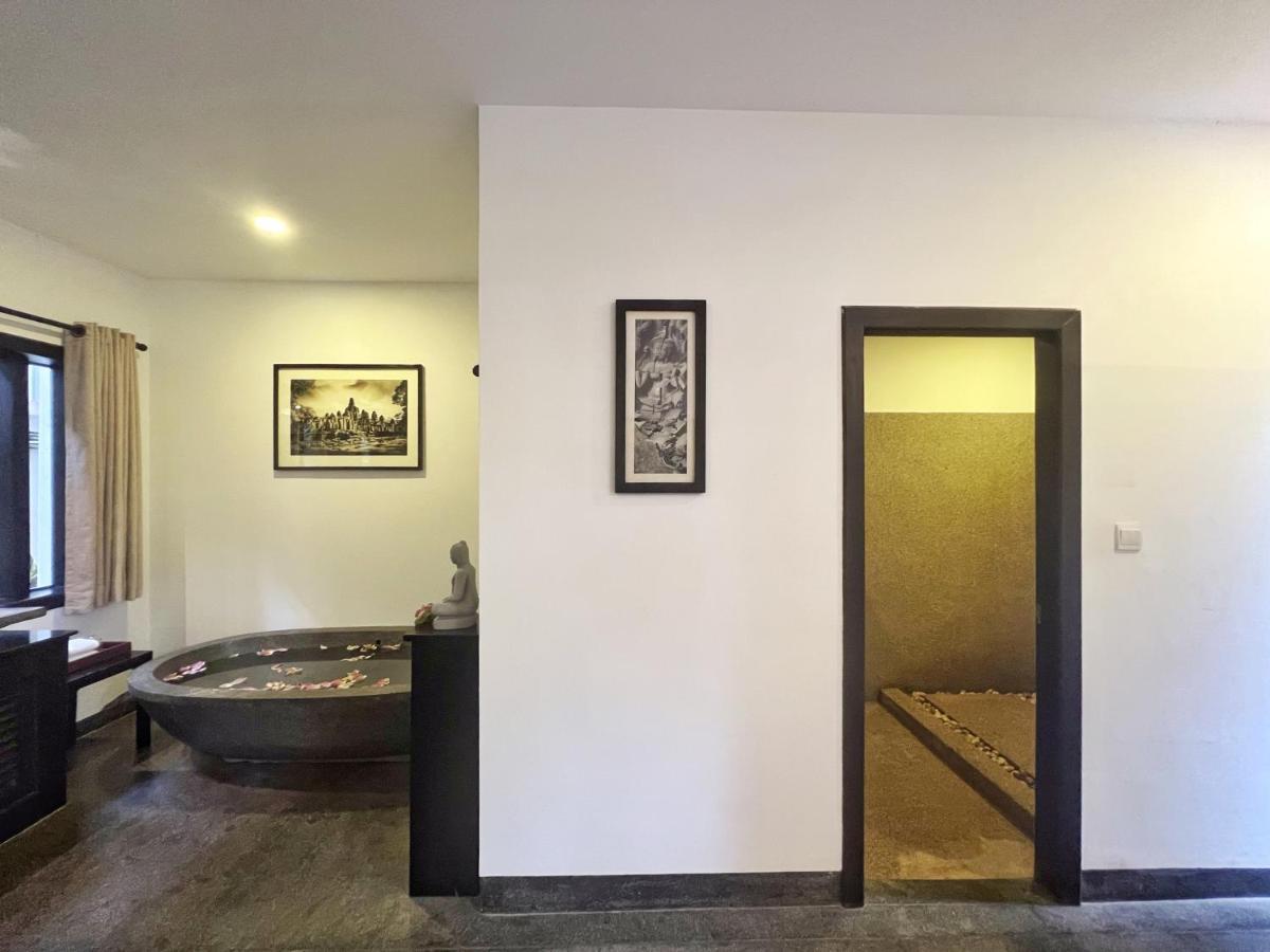 ลา โรส บล็องช์ บูทิก โฮเต็ล 4* เสียมราฐ